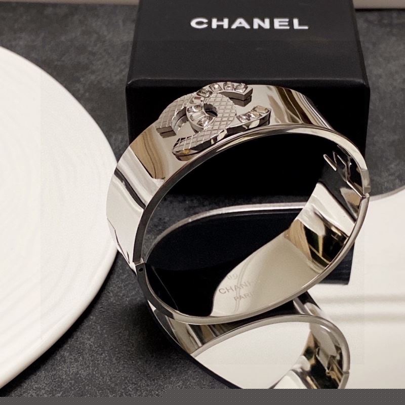 Ch*el rings